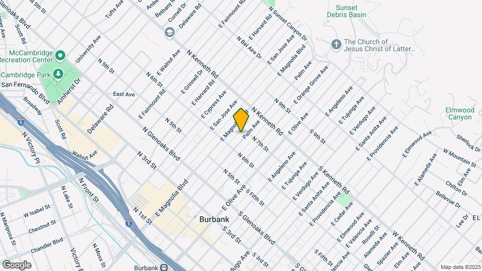 631 E. Palm Mapa y Detalles de la Ubicación
