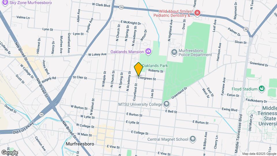 662 Courtland St Map and Location Details
