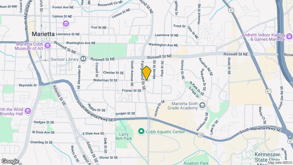 587 SE Colonial Cir Map and Location Details