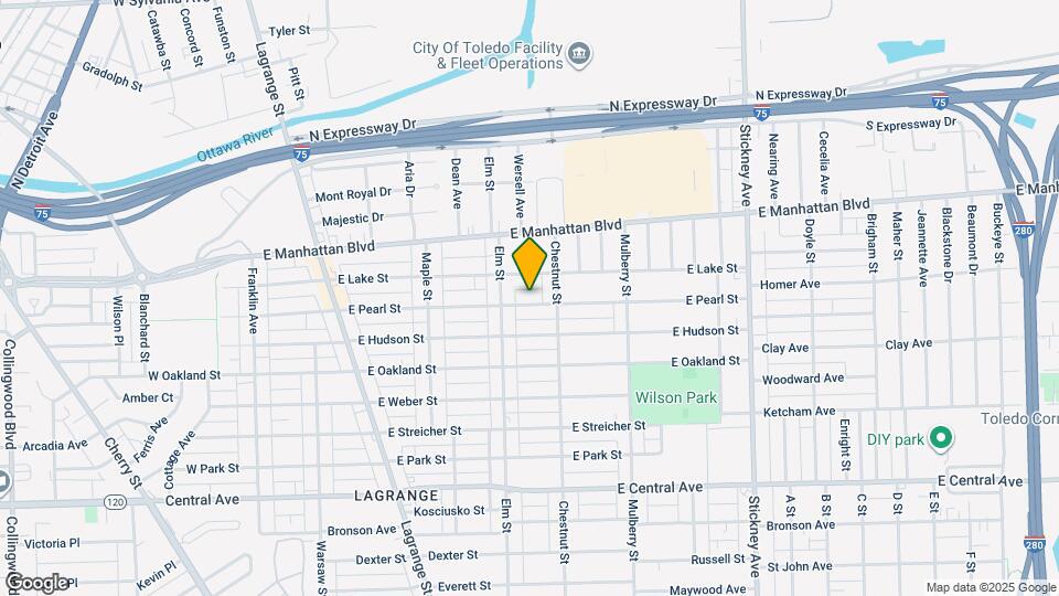427 E Pearl St Map and Location Details