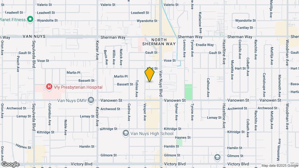 6902 Vesper Ave Mapa y Detalles de la Ubicación