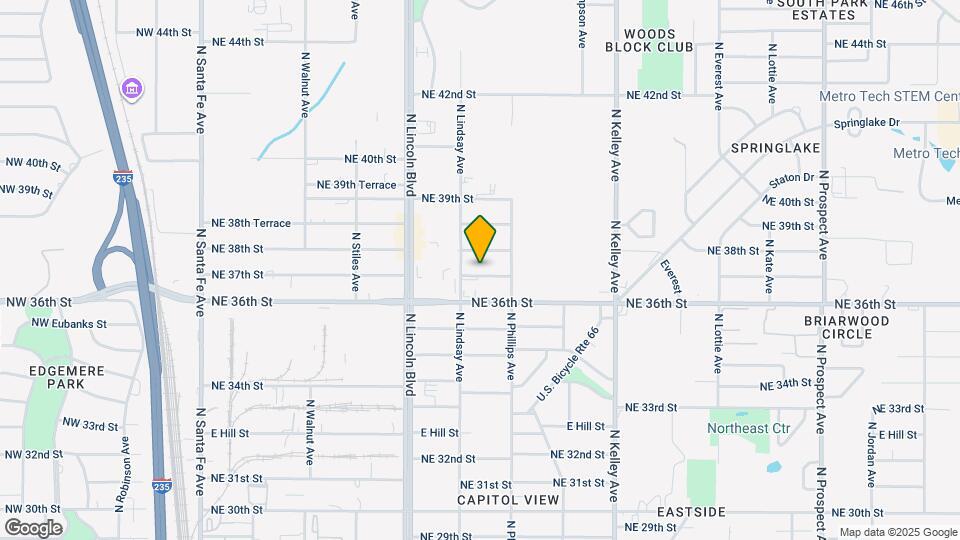 713 NE 37th St Map and Location Details