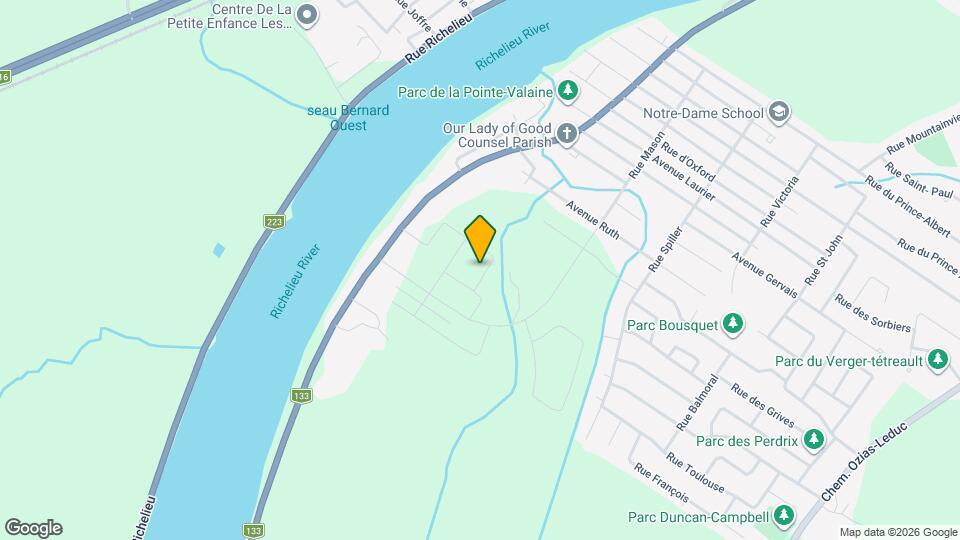 Carré Louis-Lévesque Map and Location Details