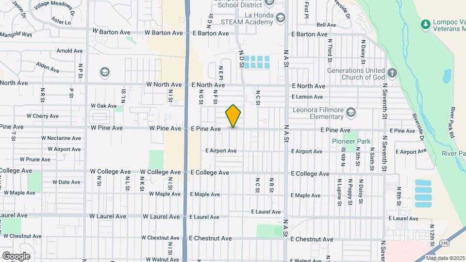 736 N E St Mapa y Detalles de la Ubicación