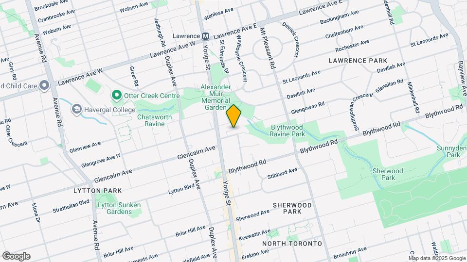 30 Strathgowan Ave Map and Location Details