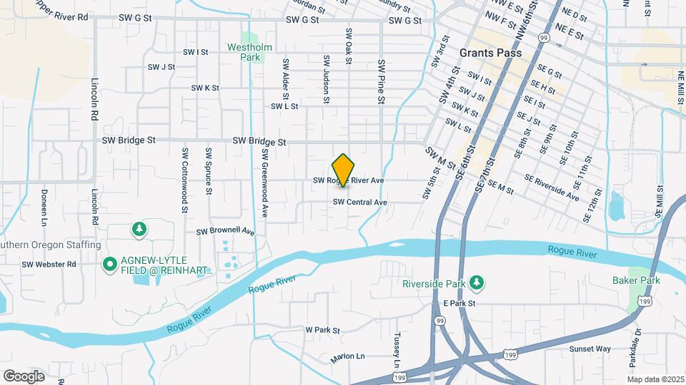 1102 SW Oak St Map and Location Details