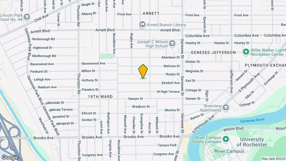 200 Elmdorf Ave Mapa y Detalles de la Ubicación