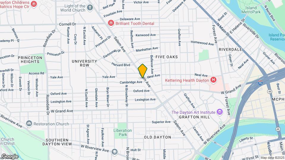 702 Salem Ave Mapa y Detalles de la Ubicación