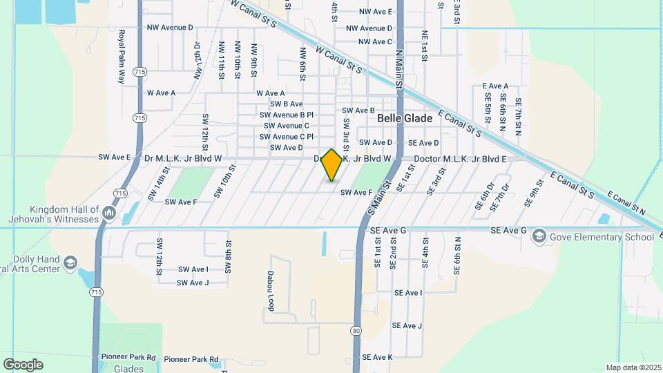 566 SW 3rd St Map and Location Details