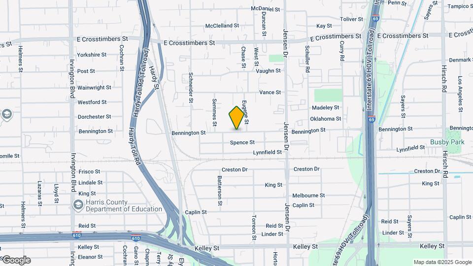 2402 Bennington St Map and Location Details