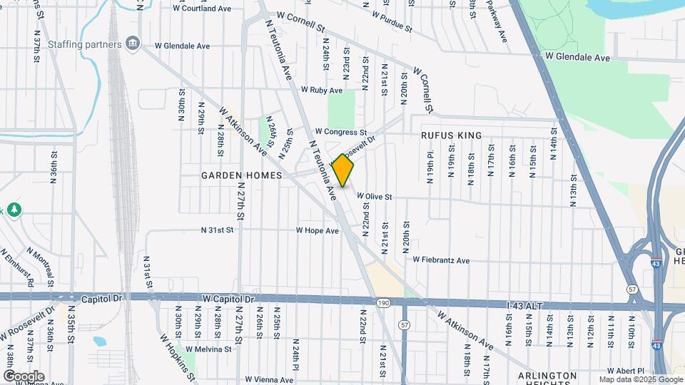 4252 N Teutonia Ave Map and Location Details
