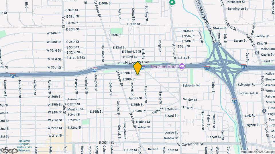 821 E 28th St Map and Location Details