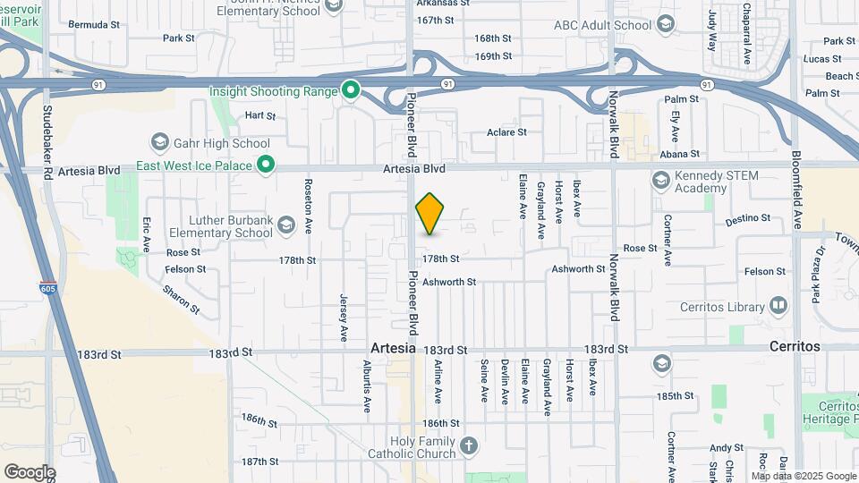 17718 Pioneer Blvd Mapa y Detalles de la Ubicación