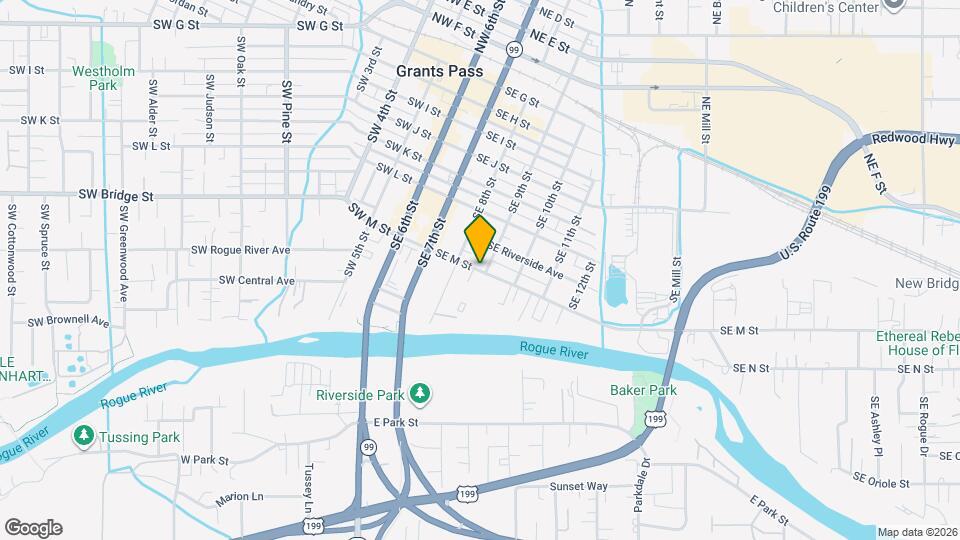 323 SE K St Map and Location Details