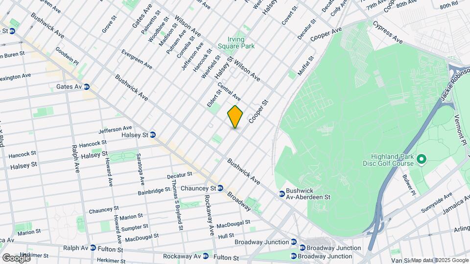 740 Evergreen Ave Map and Location Details