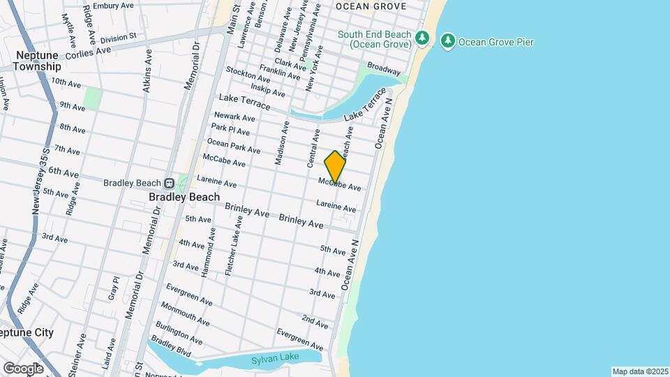 711 Beach Ave Map and Location Details