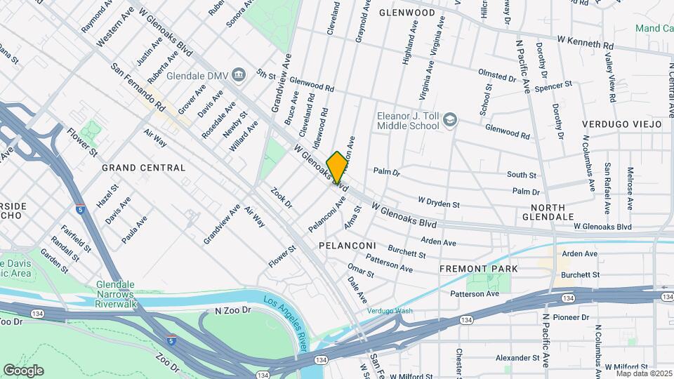 956 W Glenoaks Blvd Map and Location Details