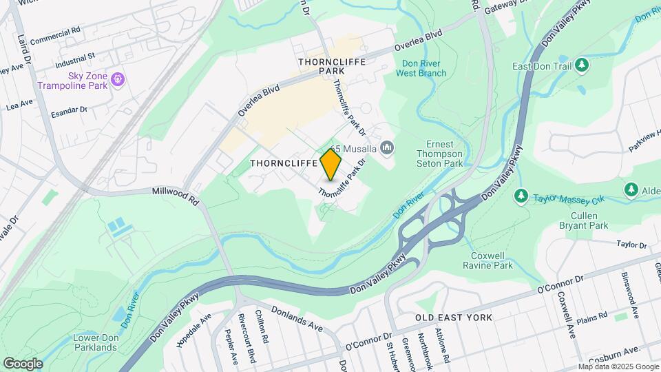42 Thorncliffe Park Map and Location Details