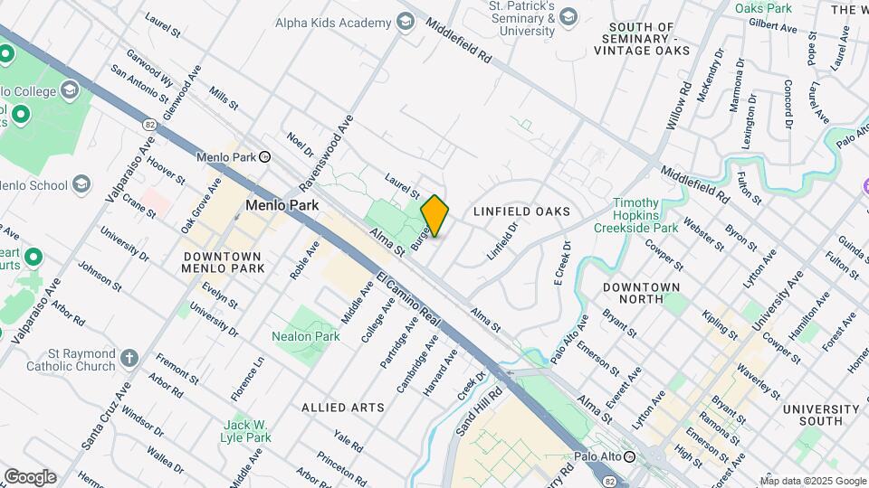 452 Waverly St Map and Location Details