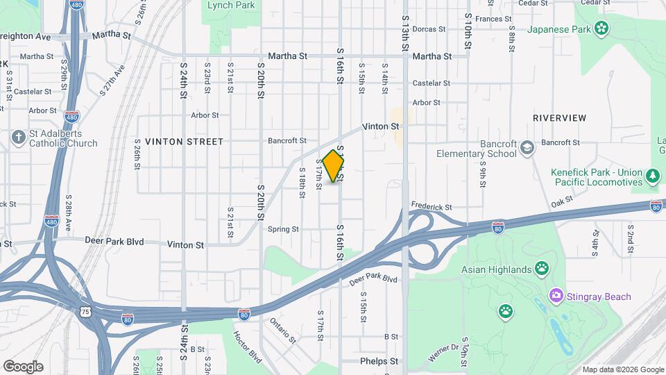 1611 Oak St Map and Location Details