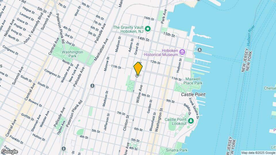 1039 Clinton St Map and Location Details