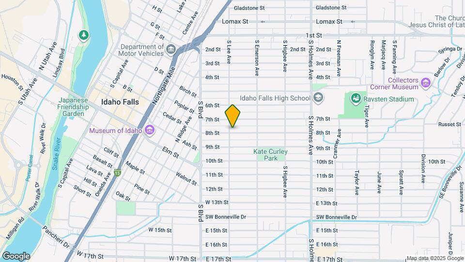 205 8th St Map and Location Details