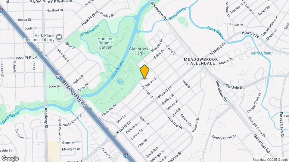 8220 Glenview Dr Map and Location Details