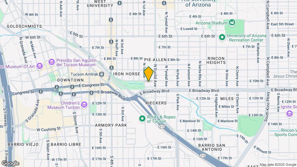 714 E 10th St Map and Location Details