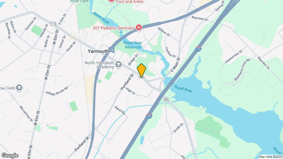 74 Main St, Unit Apt4 Mapa y Detalles de la Ubicación