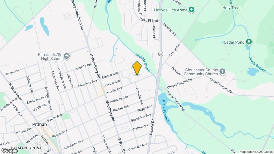 Holly Court East Map and Location Details