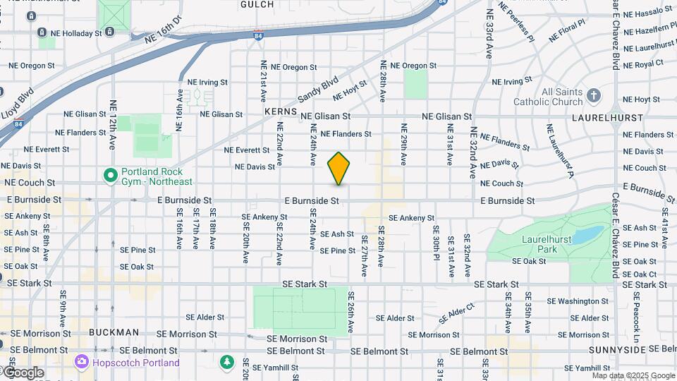 2520 NE Couch St Map and Location Details