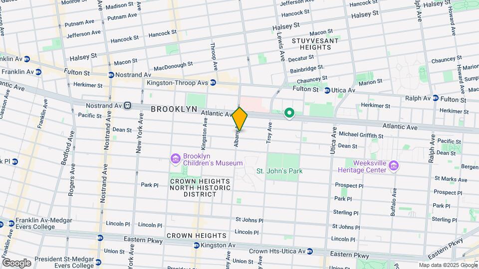 121 Albany Ave Mapa y Detalles de la Ubicación