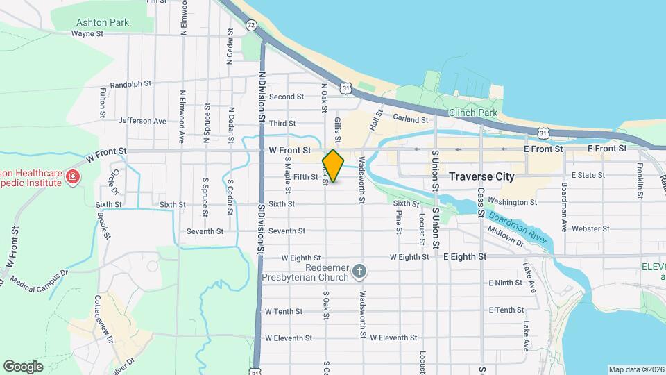 211 S Oak St Map and Location Details