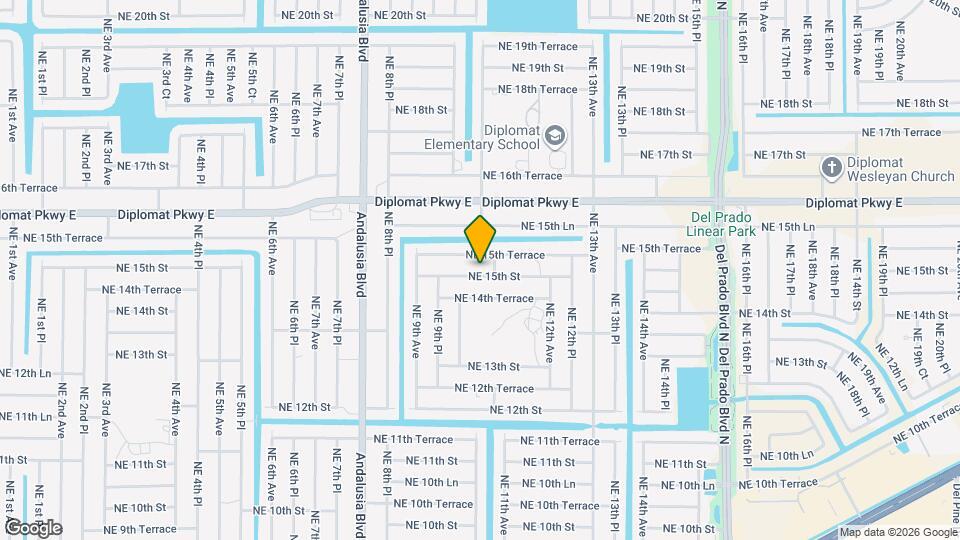 1013 NE 15th St Map and Location Details