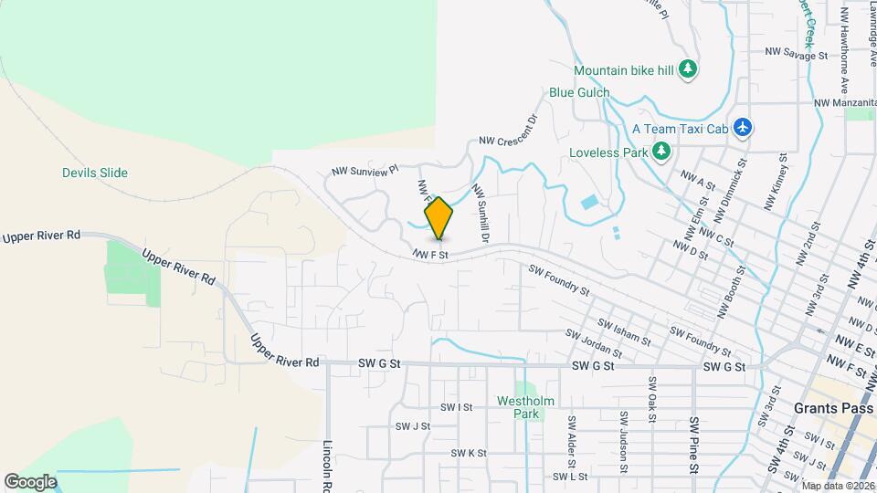 102 NW Fall Run Dr Map and Location Details