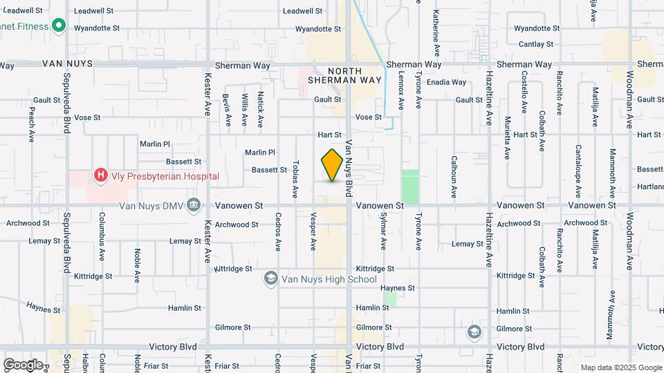 14526 Hartland St Map and Location Details