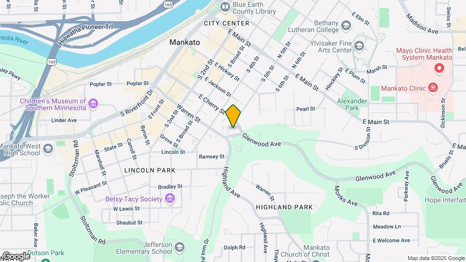 525 S 5th St Map and Location Details