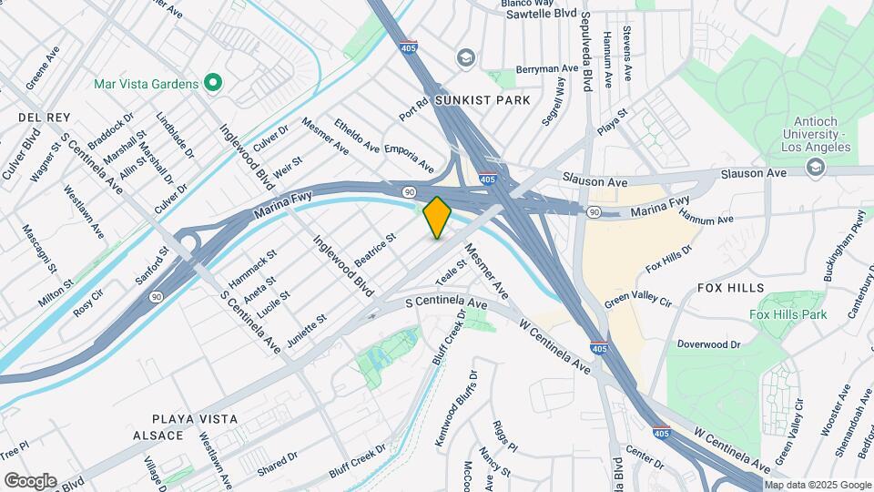 11831 Jefferson Blvd Map and Location Details