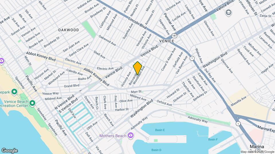 615 Woodlawn Ave Map and Location Details