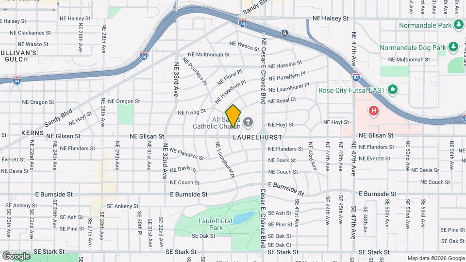 522 NE Royal Ct Map and Location Details