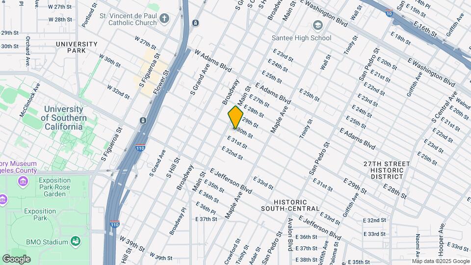 124 E 30th St Map and Location Details