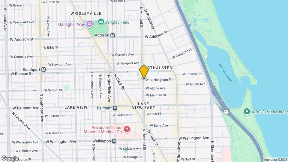 3325 N Halsted St, Unit M04H Map and Location Details