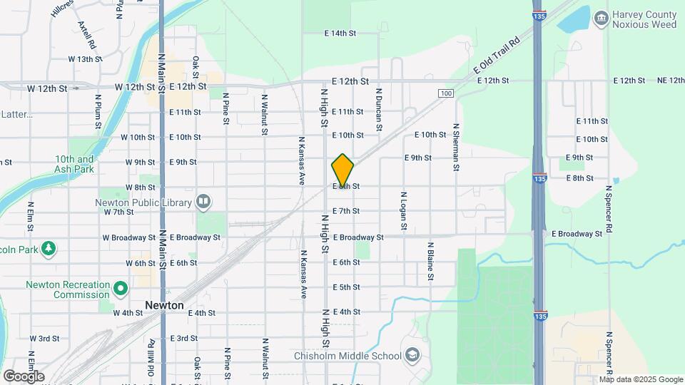 617 E 8th St Map and Location Details