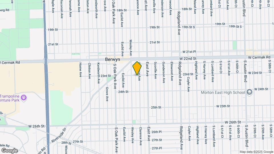 2302 Clarence Ave Map and Location Details