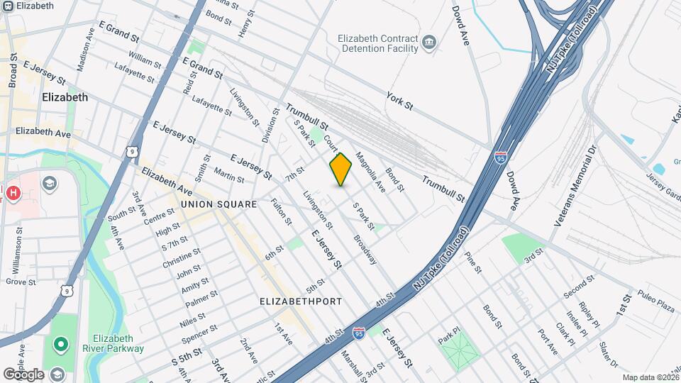 612 S Park St, Unit first floor Map and Location Details