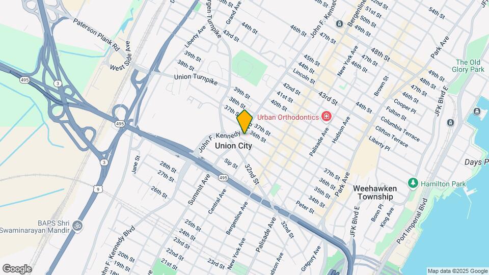 564 35th St Map and Location Details