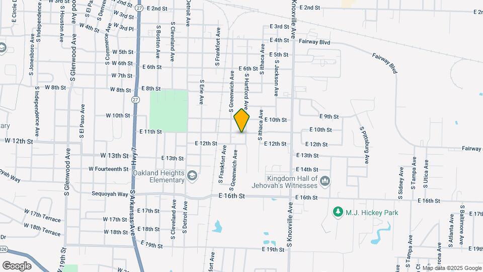 702 E 11th St Map and Location Details