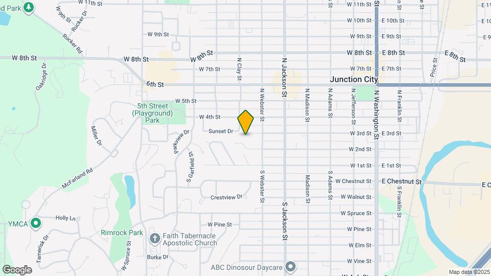 627 W 3rd St Map and Location Details