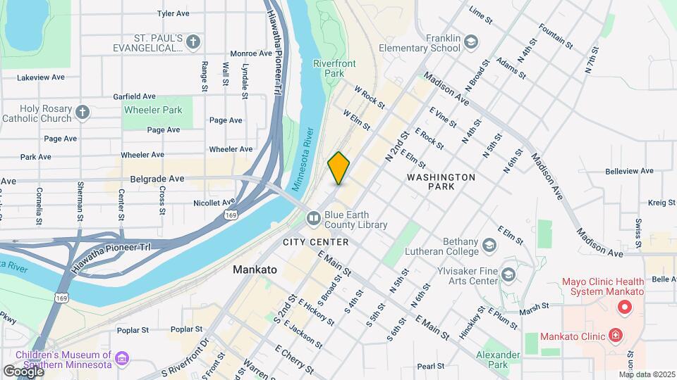 307 N Riverfront Dr, Unit Apt#1 Map and Location Details