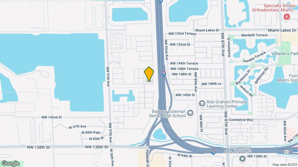 9208 W 33rd Ct Mapa y Detalles de la Ubicación